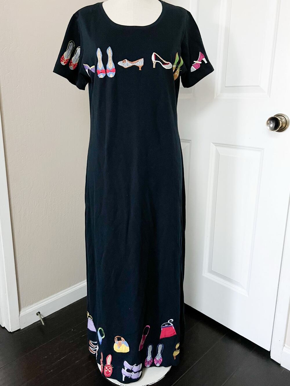 Michael Simon Lite Maxi Dress Medium Short Sleeve Shoes Purse Embroidered Black